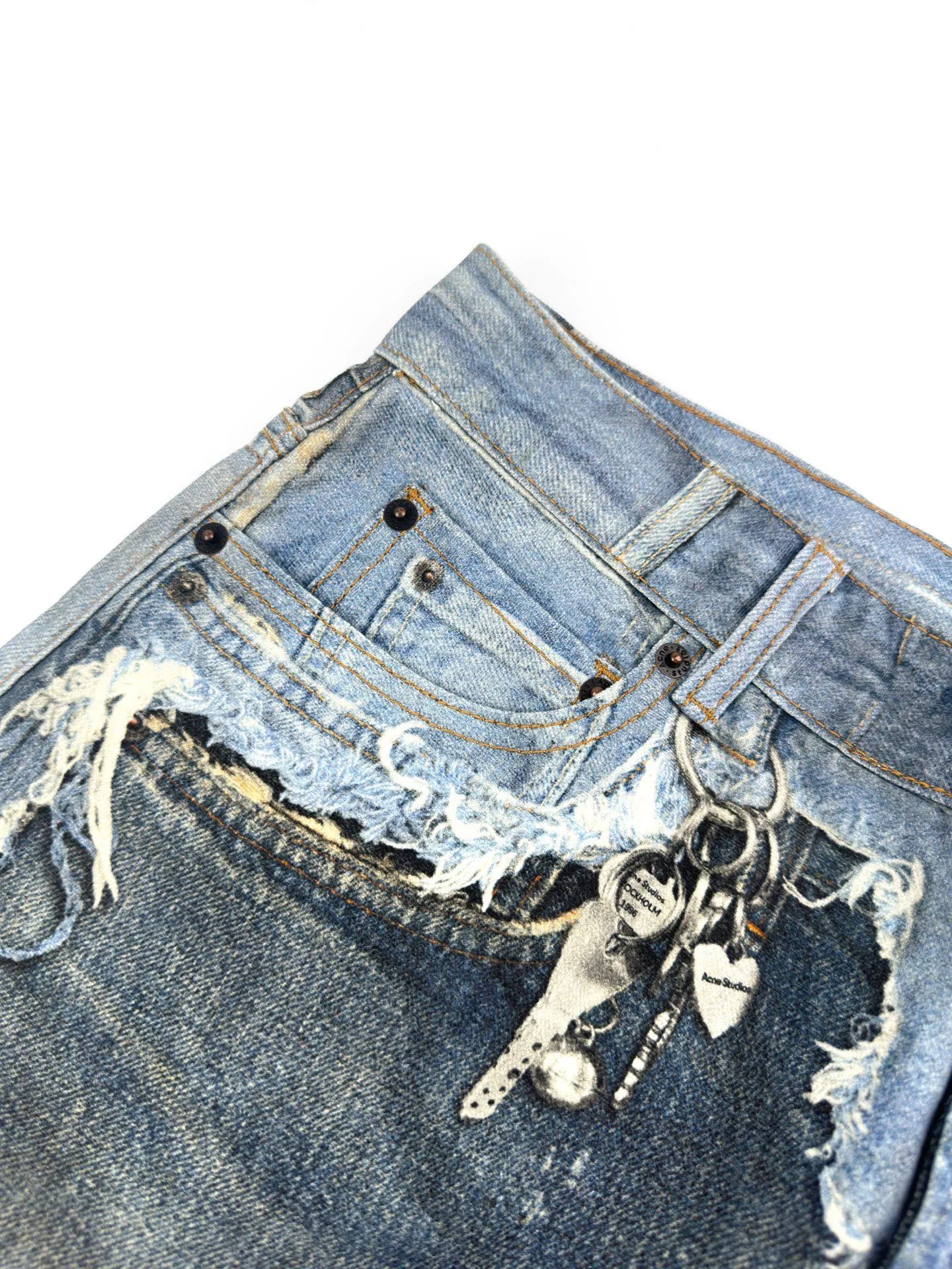 。 Acne Studios ， ， 。 Retro ， ， 。 Acne ， ， ； ， 。 1 ， ， Acne ， 、 。 2. ， ， 。 3. ， ， ， ， ， 、 。 ： 1:1 Acne 1:1 Acne 1:1 Acne ： Size： XS S M ： FF